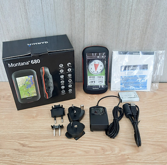 Máy định vị GPS Garmin Montana 680